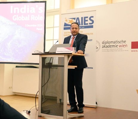 Ambassador delivered the Keynote Address on ‘India’s Global Role’ at the Seminar organised by AIES Austria and DA Vienna